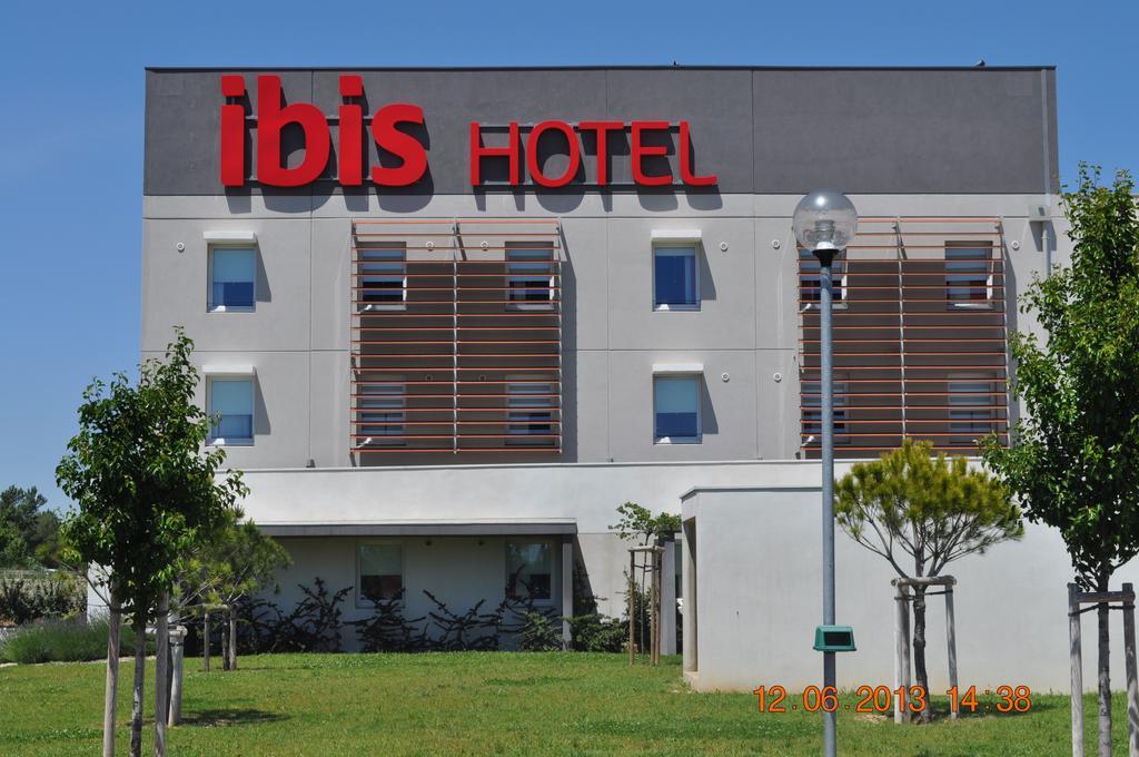 Ibis Istres Trigance Hotel Exterior photo